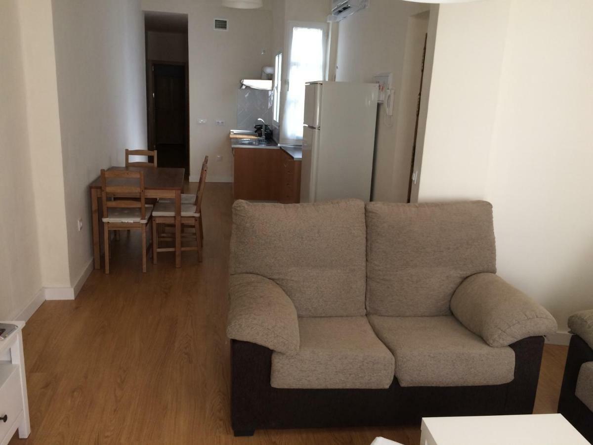 Peris Mencheta Apartment เซบีญา ภายนอก รูปภาพ