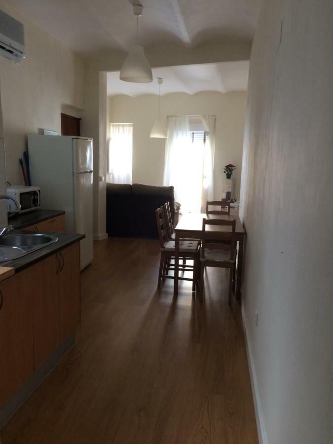 Peris Mencheta Apartment เซบีญา ภายนอก รูปภาพ